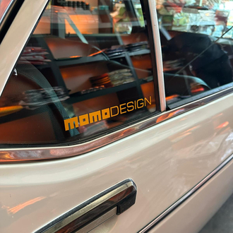 Momo desing sarı sticker 