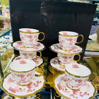 pembe çiçekli şık kahve takımı