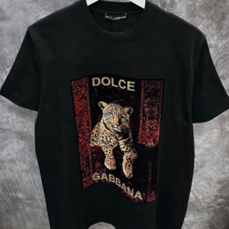 Dolce & Gabbana Leopar Baskılı Siyah T-Shirt – Premium Tasarım