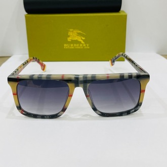 BURBERRY DESENLİ ÇERÇEVE SİYAH ŞEFFAF CAM