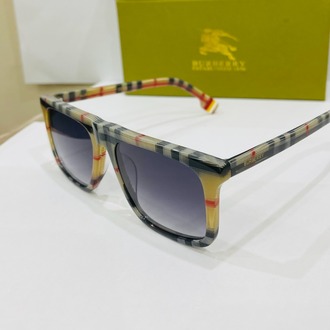 BURBERRY DESENLİ ÇERÇEVE SİYAH ŞEFFAF CAM