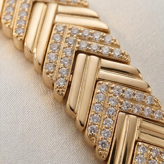 Rose Gold Çelik Asansörlü Chevron Bileklik - Gündüzden Geceye Zarafet