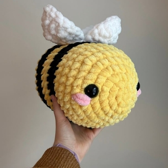 Bumble Bee 