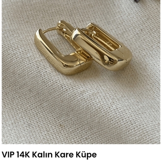 

Xuping VIP 14K Kalın Kare Küpe


