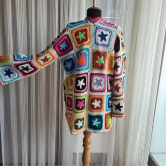 Yıldız motifli örgü hırka