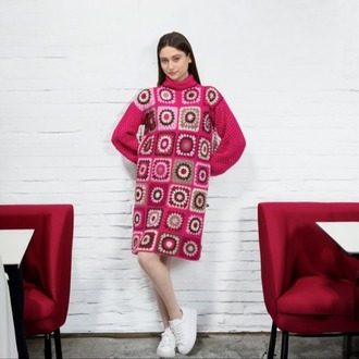 Pembe elbise 