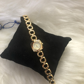 Almera Vintage Gold