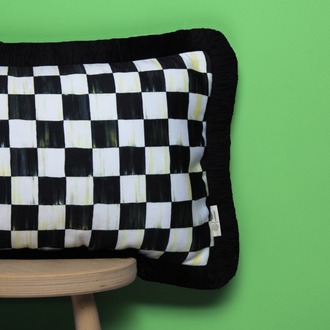 Siyah Püsküllü, Dama Desen 30x50cm Dikdörtgen Kırlent Kılıfı