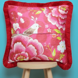 Kırmızı Püsküllü, Pink Bird Theme Desen 43x43cm Kare Kırlent Kılıfı