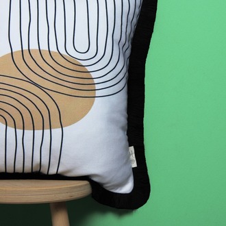 Siyah Püsküllü, Soft Ethnic 04 Desen, 43x43cm Kare Kırlent Kılıfı