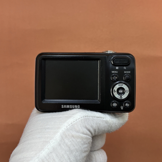 Samsung ES81