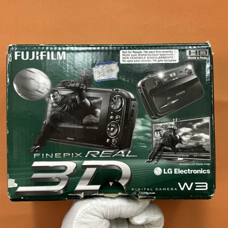 Fujifilm FinePix REAL 3D W3 (Kutulu)