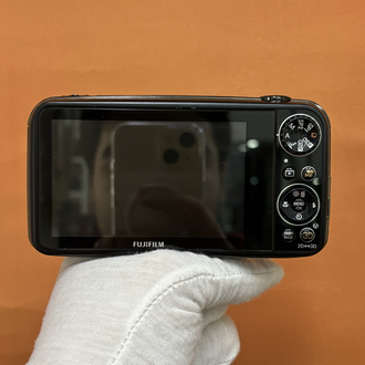 Fujifilm FinePix REAL 3D W3 (Kutulu)