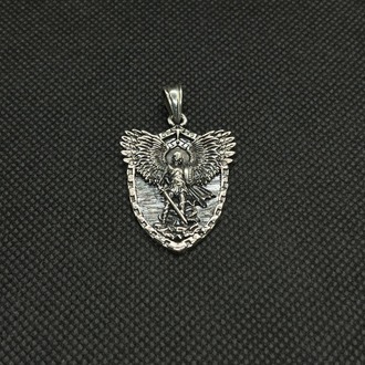 925 Ayar Gümüş Aziz Mikail Figürlü Erkek Kolye