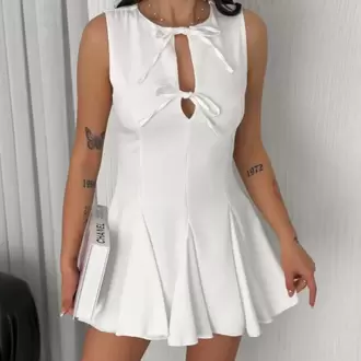 Göğüs Bağlamalı Kolsuz Mini Boy Elbise - Beyaz
