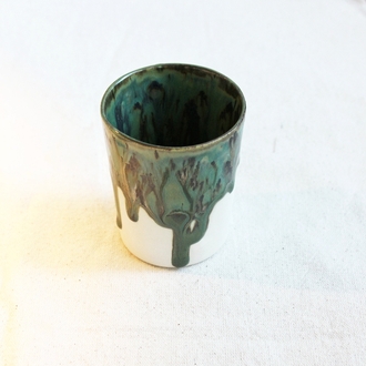 El yapımı stoneware kupa