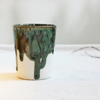 El yapımı stoneware kupa