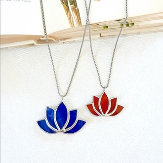Lacivert Lotus Kolye