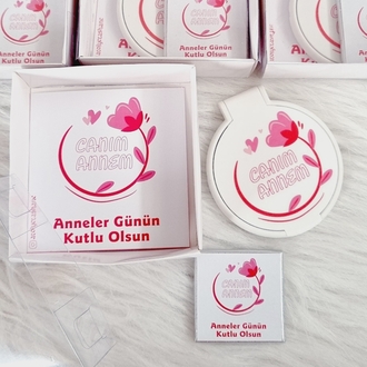 Kutu İçinde Ayna ve Çikolata 