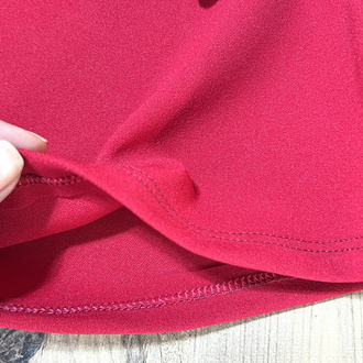 Kırmızı çiçekli t-shirt şortlu takım