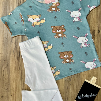 Mint yeşili desenli oversıze t-shirt diz altı kapri takım