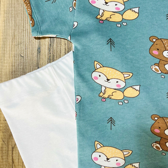 Mint yeşili desenli oversıze t-shirt diz altı kapri takım