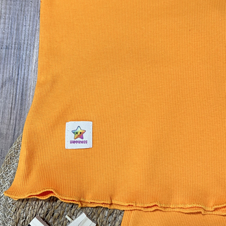 Turuncu kolsuz t-shirt şort takım
