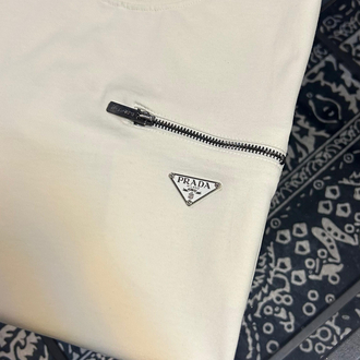 Prada Premium Fermuar Detaylı Premium T-shirt