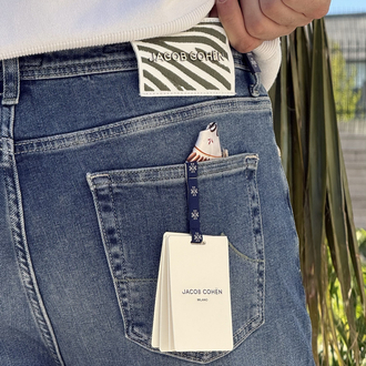 JACOB COHEN BLUE ITHAL JEANS