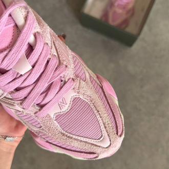 9060 NEW BALANCE
