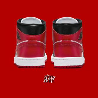 Nike Air Jordan 1 Mid "Alternate Bred Toe