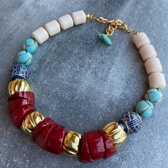 Carol and Traditional Blue Kolye 