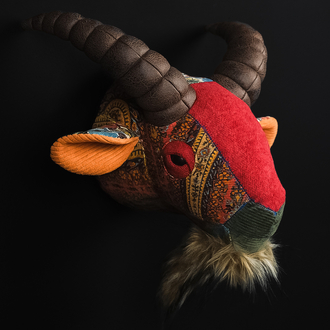 Patchwork, Nakışlı Teke Duvar Büstü