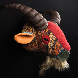 Patchwork, Nakışlı Teke Duvar Büstü