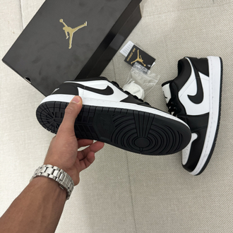 Air Jordan 1 Low Panda