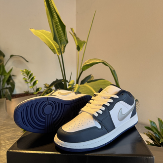 Air Jordan 1 Low Midnight Navy