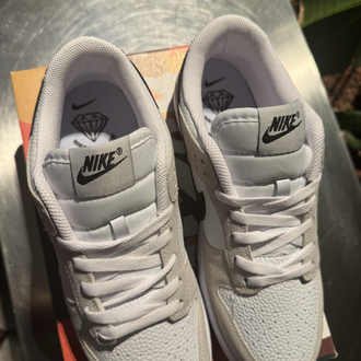 SB Dunk Low Cream