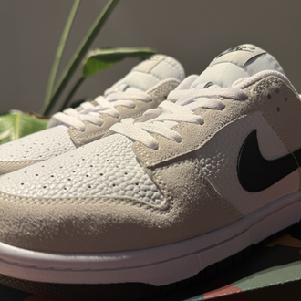 SB Dunk Low Cream