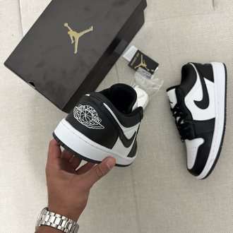 Air Jordan 1 Low Panda