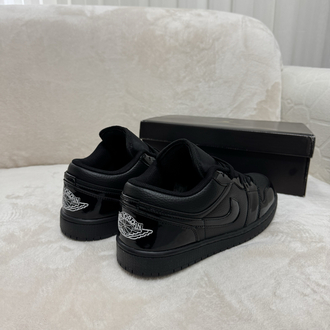 Air Jordan 1 Low Full Black