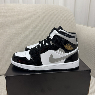 Air Jordan 1 Mid