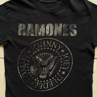 Y2K Ramones Tee Small