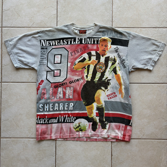 90’s Alan Shearer AOP Tee L-XL
