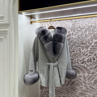 Andrea Fox Fur Caban Gris