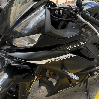 Yamaha R25 Sağ Sol Grenaj R25 Yazı Sticker Beyaz