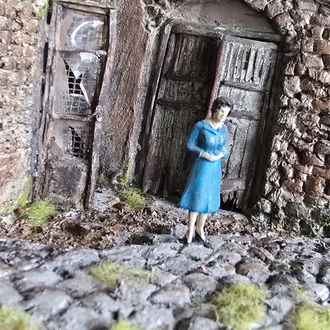 yıkık ev diorama