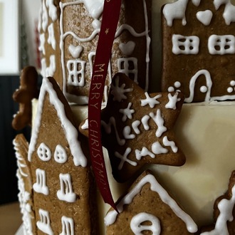 New Year Gingerbread Cookies Cake (2 Tier)