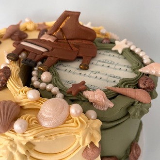 Music & Moon - Themed Birthday Cake