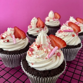 Strawberry Kiss Cupcake Pack