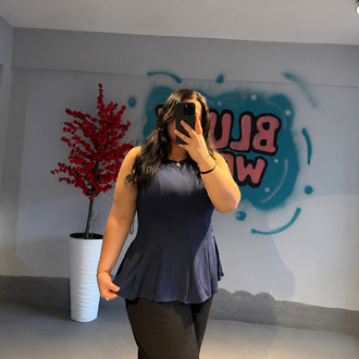 Lacivert Fırfırlı Bluz